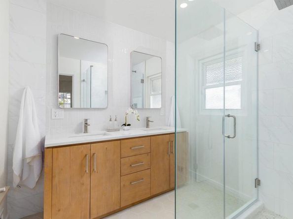 1674 Evergreen Street, Point Loma CA 92106