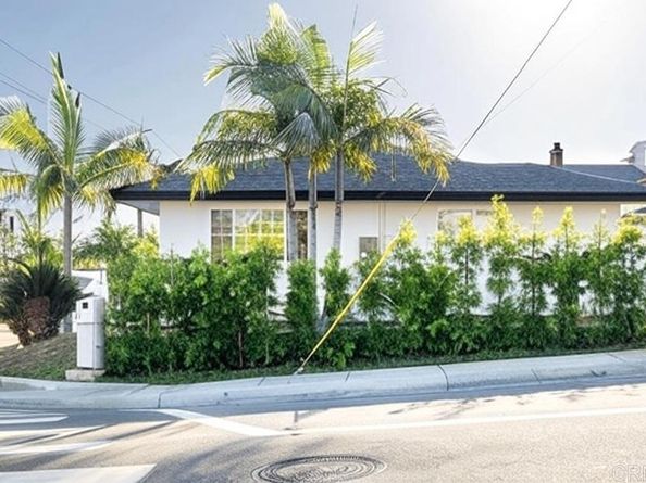 1674 Evergreen Street, Point Loma CA 92106