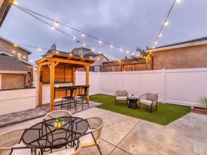 1674 Evergreen Street, Point Loma CA 92106