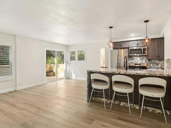 8262 Gilman Drive 1, La Jolla CA 92037