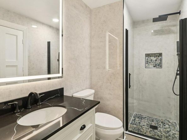 8262 Gilman Drive 1, La Jolla CA 92037