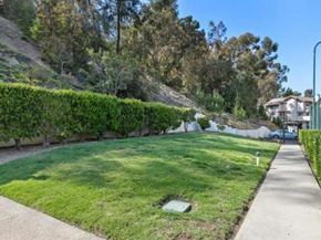 8262 Gilman Drive 1, La Jolla CA 92037