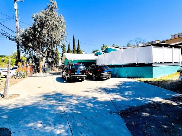 1789 Attix, Encanto CA 92114