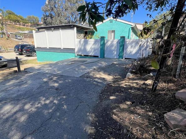 1789 Attix, Encanto CA 92114