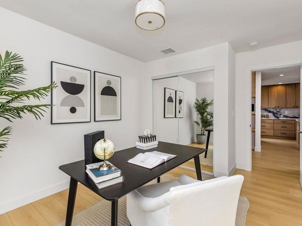 14362 Collins St, Sherman Oaks CA 91401