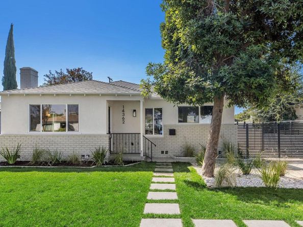 14362 Collins St, Sherman Oaks CA 91401