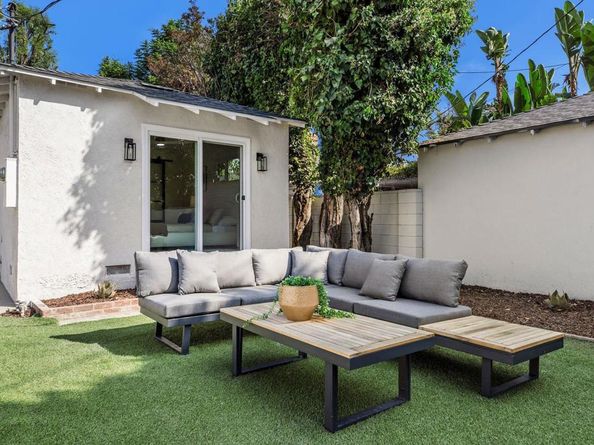 14362 Collins St, Sherman Oaks CA 91401