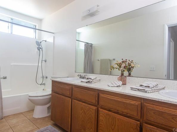 9867 Via Francis, Santee CA 92071