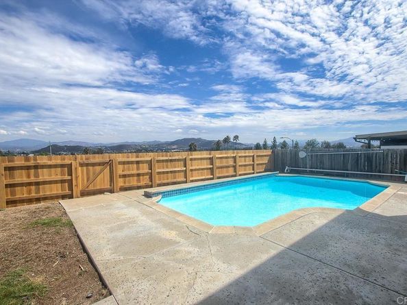9867 Via Francis, Santee CA 92071