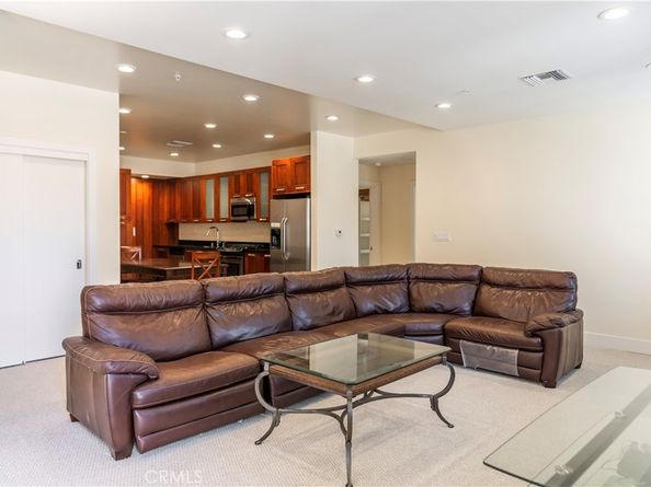 139 S Los Robles Avenue 205, Pasadena CA 91101