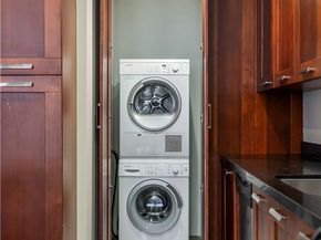 139 S Los Robles Avenue 205, Pasadena CA 91101