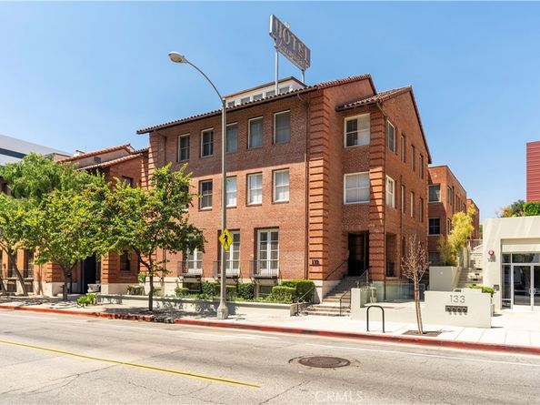 139 S Los Robles Avenue 205, Pasadena CA 91101