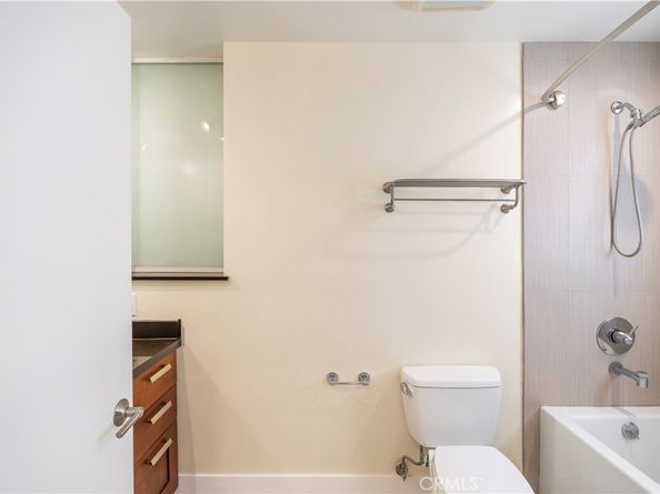 139 S Los Robles Avenue 205, Pasadena CA 91101