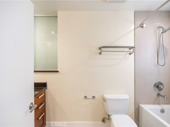 139 S Los Robles Avenue 205, Pasadena CA 91101