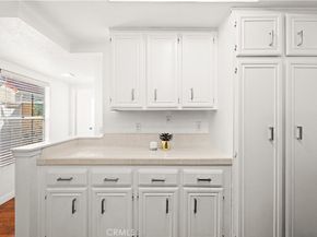 16 Wellesley 2, Irvine CA 92612