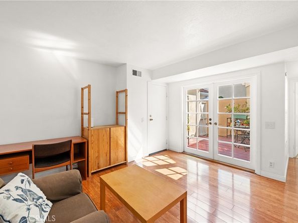 16 Wellesley 2, Irvine CA 92612