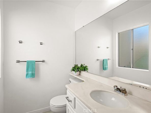 16 Wellesley 2, Irvine CA 92612