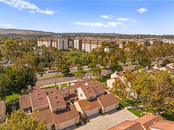 16 Wellesley 2, Irvine CA 92612