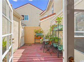 16 Wellesley 2, Irvine CA 92612