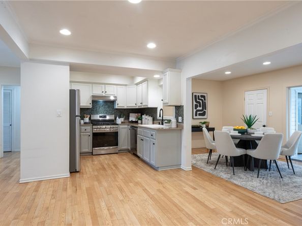 5835 Denny Avenue, North Hollywood CA 91601