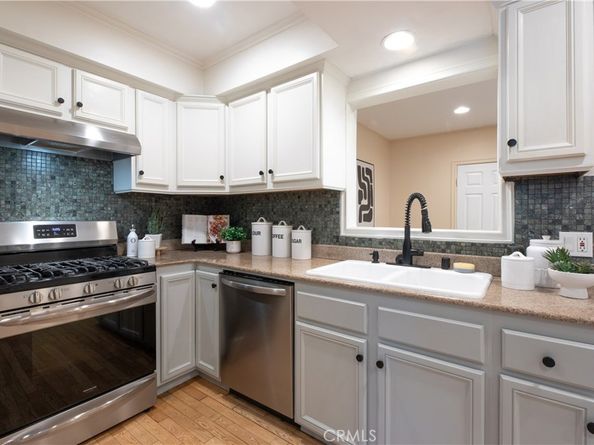5835 Denny Avenue, North Hollywood CA 91601