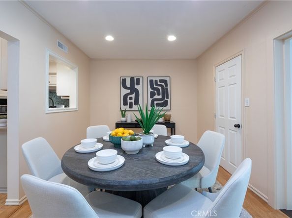 5835 Denny Avenue, North Hollywood CA 91601