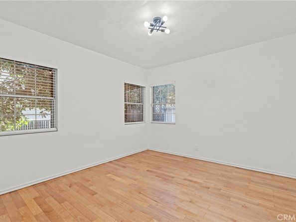 5835 Denny Avenue, North Hollywood CA 91601