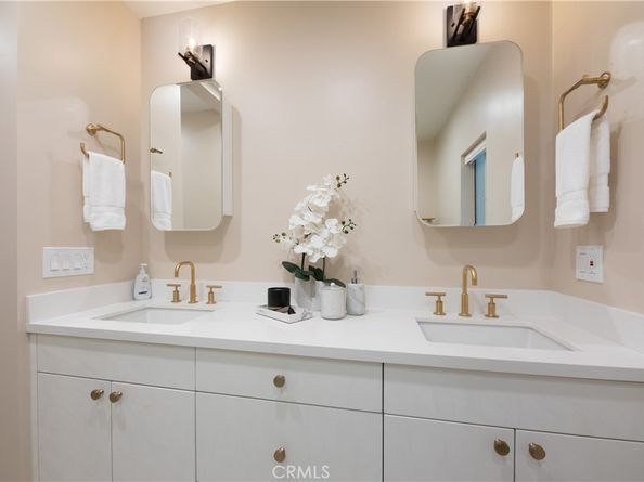 5835 Denny Avenue, North Hollywood CA 91601