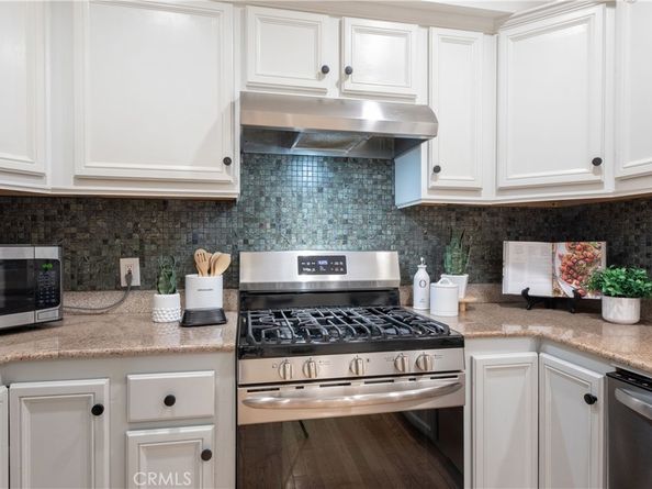 5835 Denny Avenue, North Hollywood CA 91601