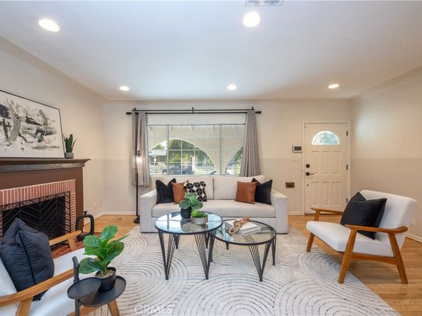 5835 Denny Avenue, North Hollywood CA 91601