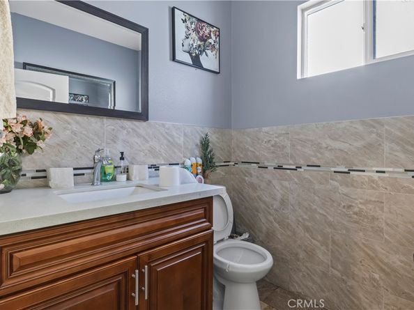 710 E 2nd Street, Santa Ana CA 92701