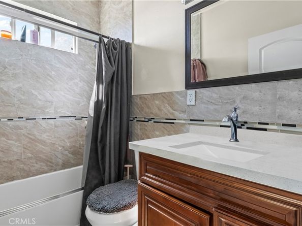 710 E 2nd Street, Santa Ana CA 92701