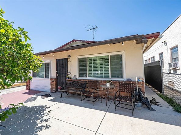 933 S La Verne Avenue, East Los Angeles CA 90022