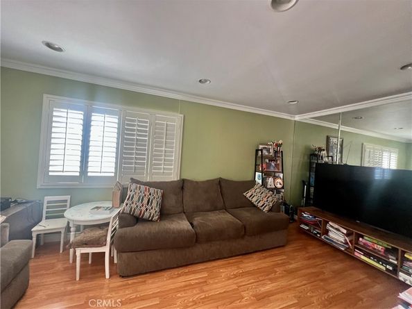 933 S La Verne Avenue, East Los Angeles CA 90022