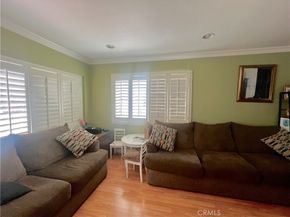933 S La Verne Avenue, East Los Angeles CA 90022
