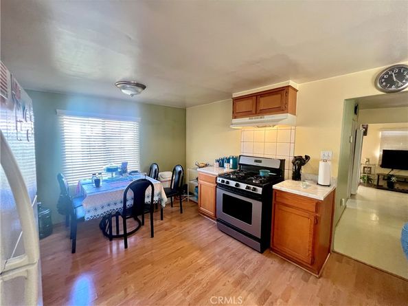 933 S La Verne Avenue, East Los Angeles CA 90022