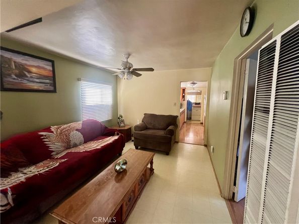 933 S La Verne Avenue, East Los Angeles CA 90022