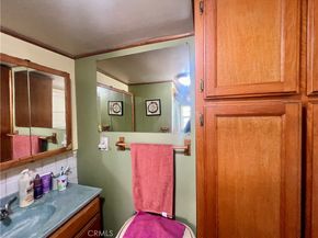933 S La Verne Avenue, East Los Angeles CA 90022