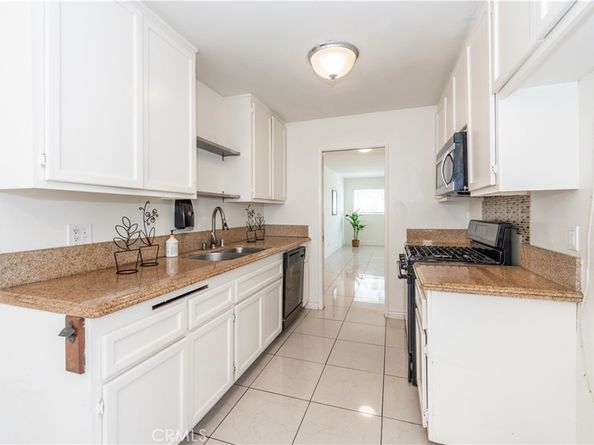 16052 Waikiki Lane, Huntington Beach CA 92649