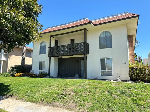 16052 Waikiki Lane, Huntington Beach CA 92649