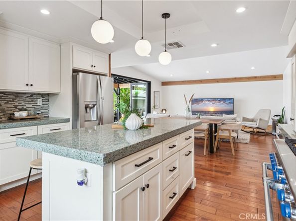 377 Flint Avenue, Long Beach CA 90814