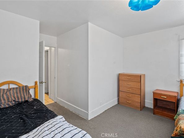 1036 W 107th Street, Los Angeles CA 90044