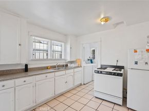 1036 W 107th Street, Los Angeles CA 90044