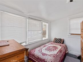 1036 W 107th Street, Los Angeles CA 90044