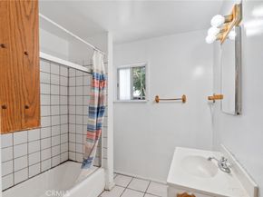 1036 W 107th Street, Los Angeles CA 90044