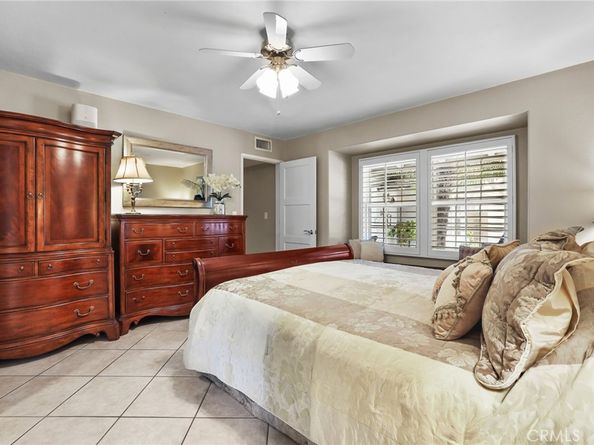 12852 Foster Road, Rossmoor CA 90720