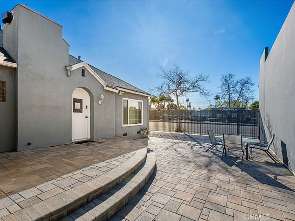 801 W 17th Street, Santa Ana CA 92706