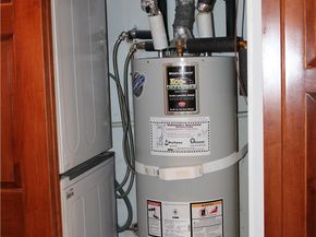 8565 COLUSA Circle 906C, Huntington Beach CA 92649