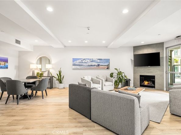 1000 E Ocean 613, Long Beach CA 90802