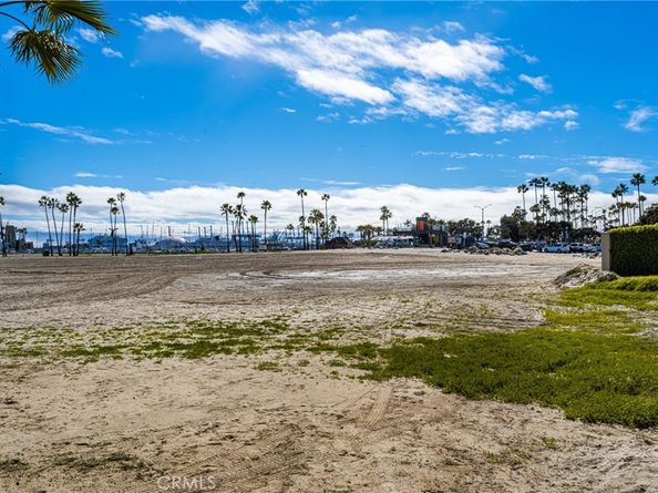 1000 E Ocean 613, Long Beach CA 90802